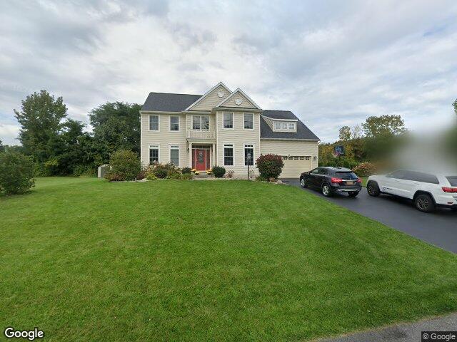 28 empire dr, schenectady,  NY 12309