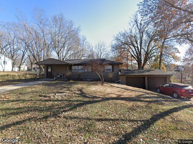 6103 n forest ave, kansas city,  MO 64118