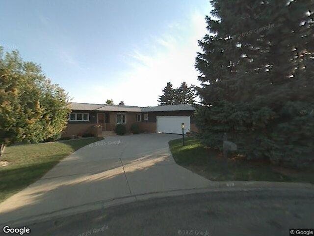 18 vista dr, minot,  ND 58703