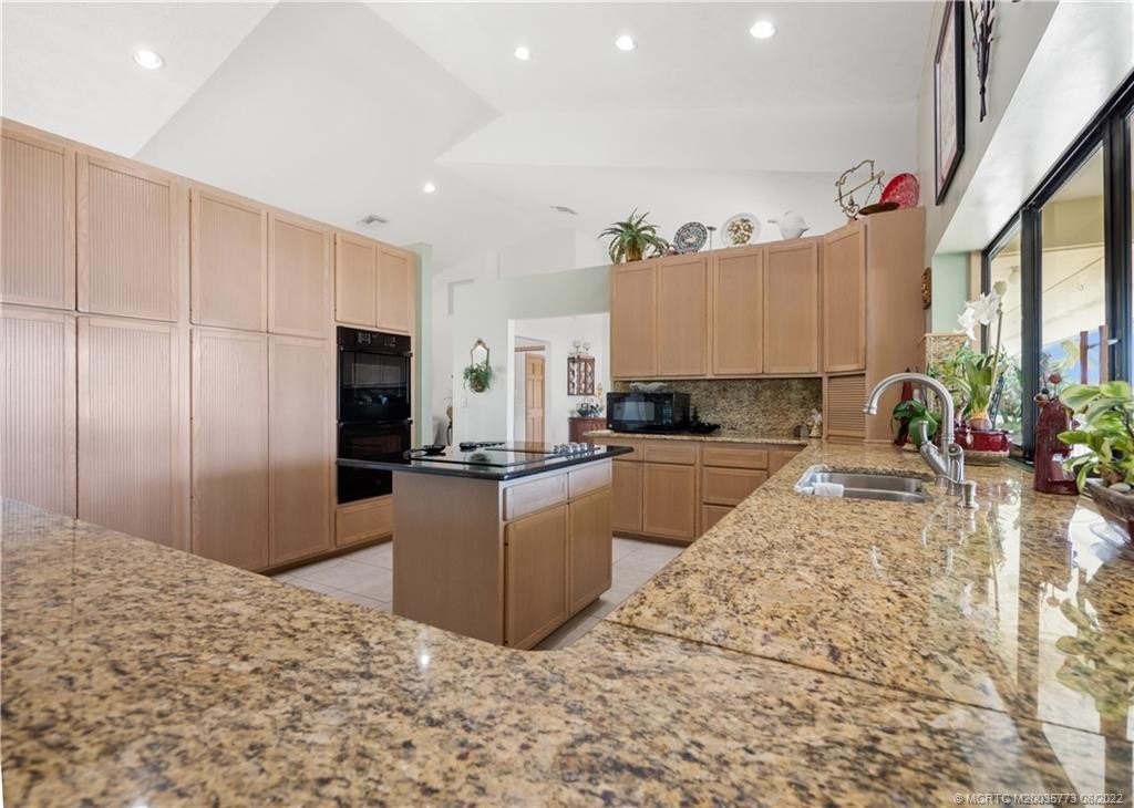 4290 se whiticar way, stuart,  FL 34997