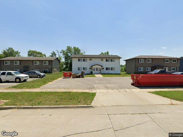 325 clymer rd, hiawatha,  IA 52233