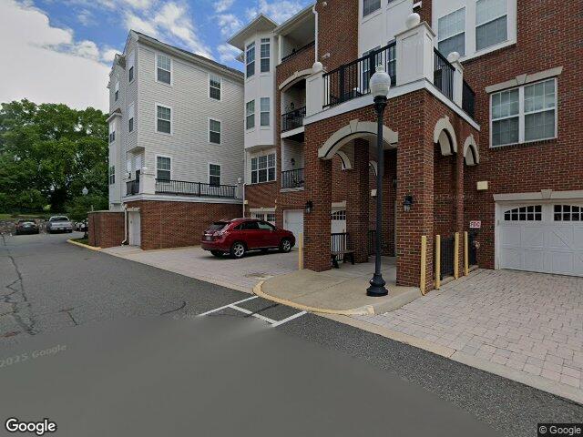 9200 charleston dr #404, manassas,  VA 20110