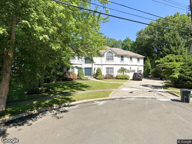 8 wainwright ct, closter,  NJ 07624