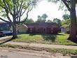 10445 walnut dr, kansas city,  MO 64114