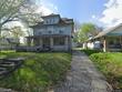 2211 e 69th st, kansas city,  MO 64132