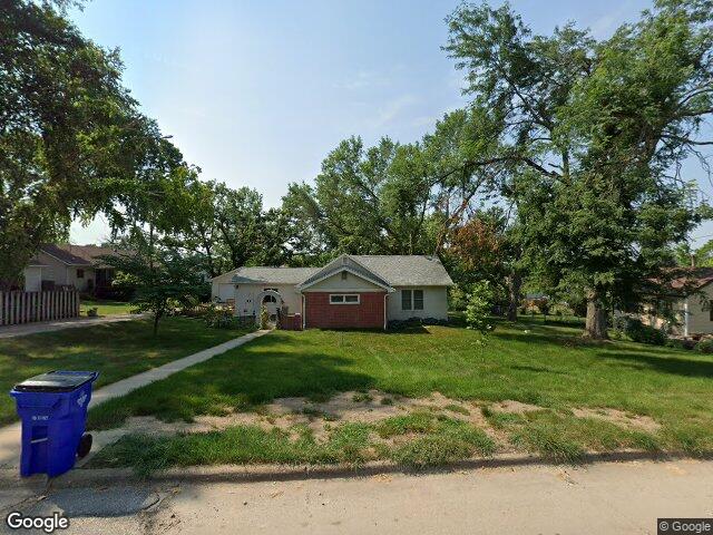 2815 waveland dr nw, cedar rapids,  IA 52405