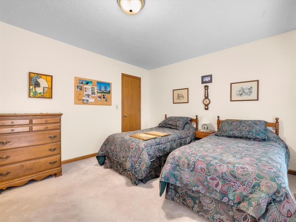 7412 berkshire dr ne, cedar rapids,  IA 52402