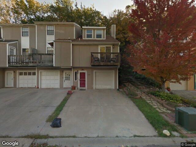 1935 lawrence ct, kansas city,  KS 66103