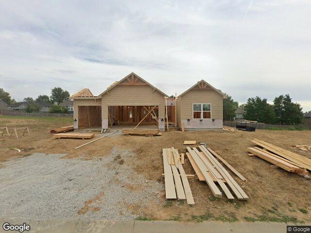 2364 ne colonnade ave, blue springs,  MO 64029