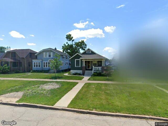 1629 c ave nw, cedar rapids,  IA 52405