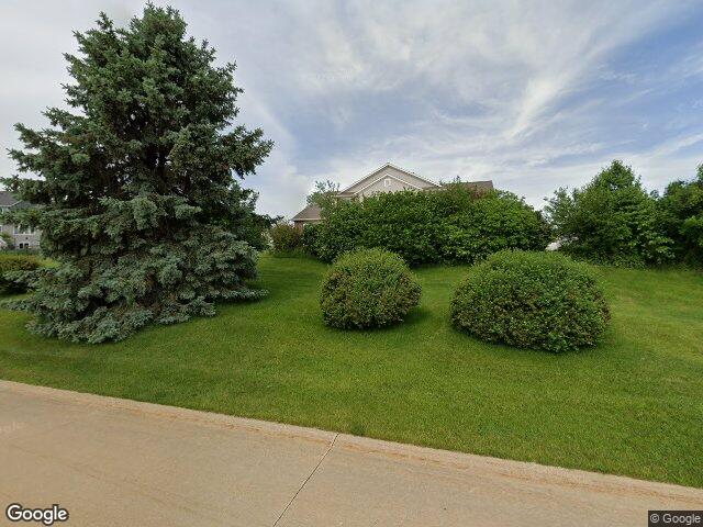 1011 74th st ne, cedar rapids,  IA 52402