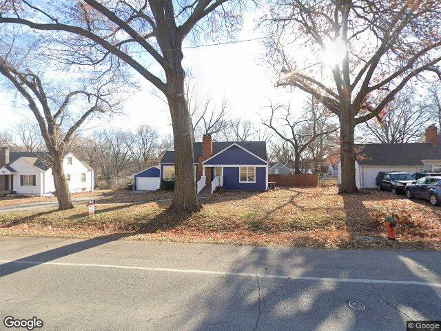 2303 ne vivion rd, kansas city,  MO 64118