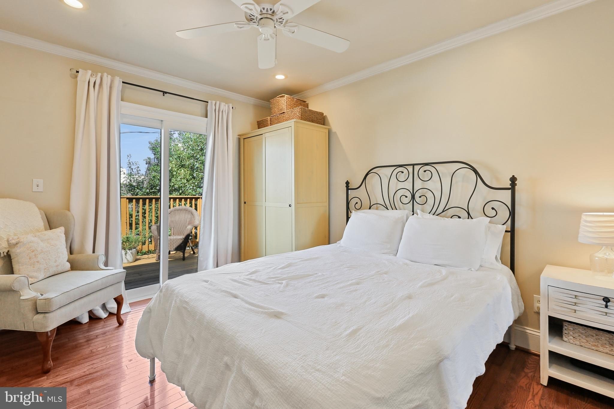 908 s decker ave, baltimore,  MD 21224