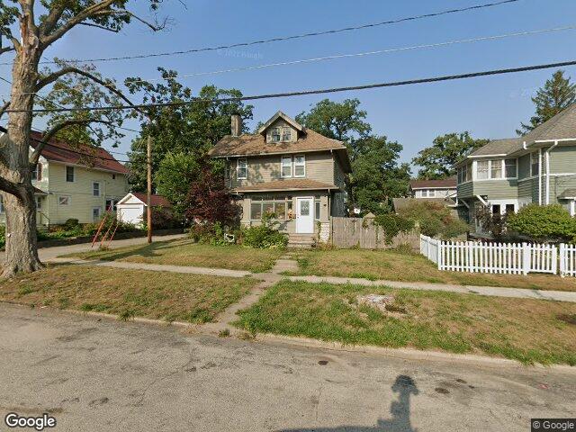 383 21st st se, cedar rapids,  IA 52403