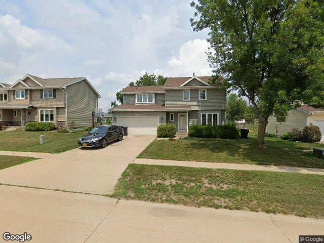 1226 prairieview dr ne, cedar rapids,  IA 52402