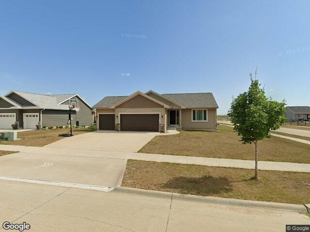 6327 prairie sage dr sw, cedar rapids,  IA 52404