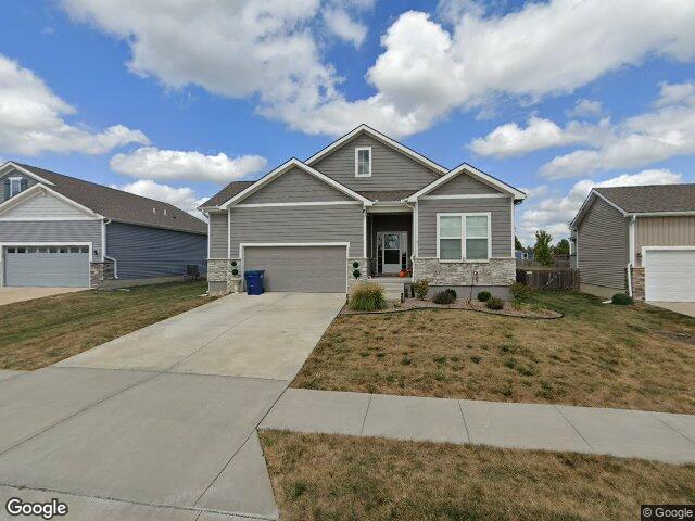 1540 sw cornwall rd, raymore,  MO 64083