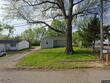 8803 e 49th st, kansas city,  MO 64129