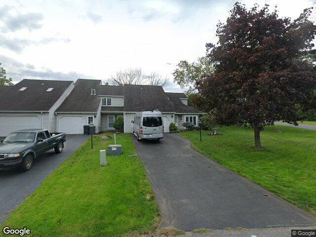 28 carrie ct, schenectady,  NY 12309