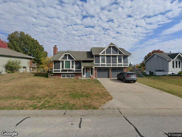 7111 michael ln, pleasant valley,  MO 64068