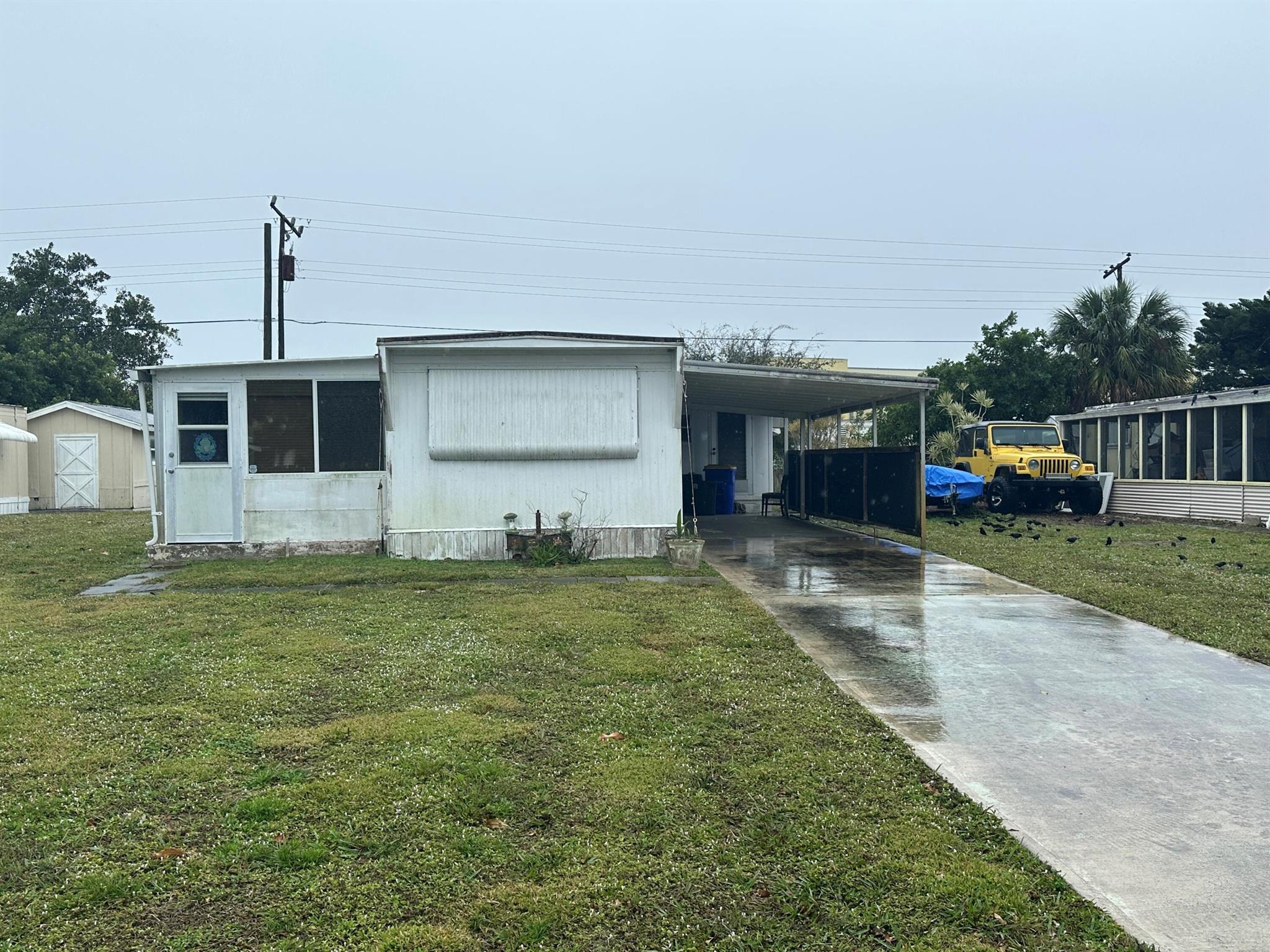 6950 se ridgeway ter, hobe sound,  FL 33455