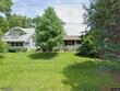 203 c ave, hiawatha,  IA 52233