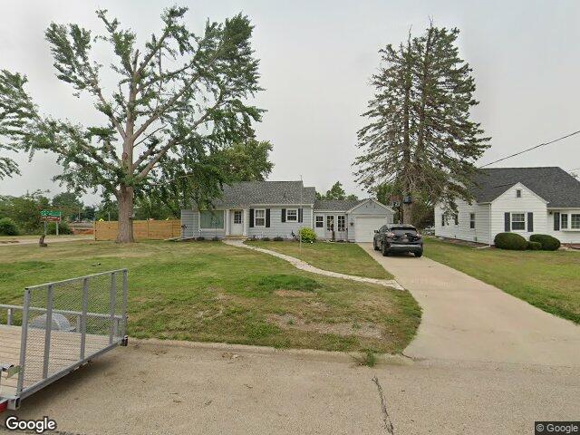 296 24th ave sw, cedar rapids,  IA 52404