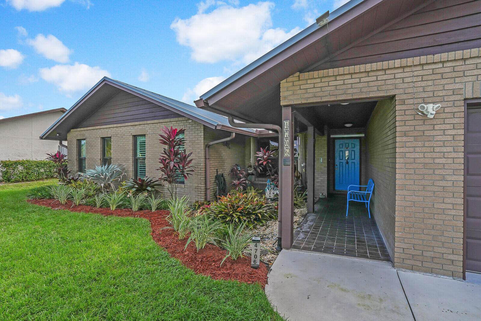 4706 se manatee ter, stuart,  FL 34997