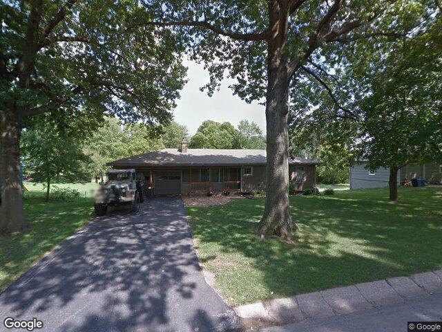 6203 hedges ave, raytown,  MO 64133