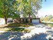 512 n ponca dr, independence,  MO 64056