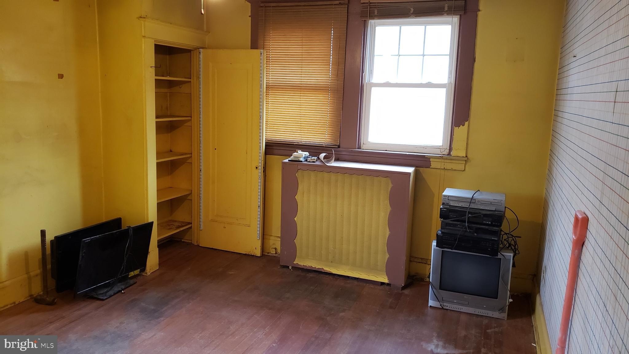 1826 n forest park ave, gwynn oak,  MD 21207