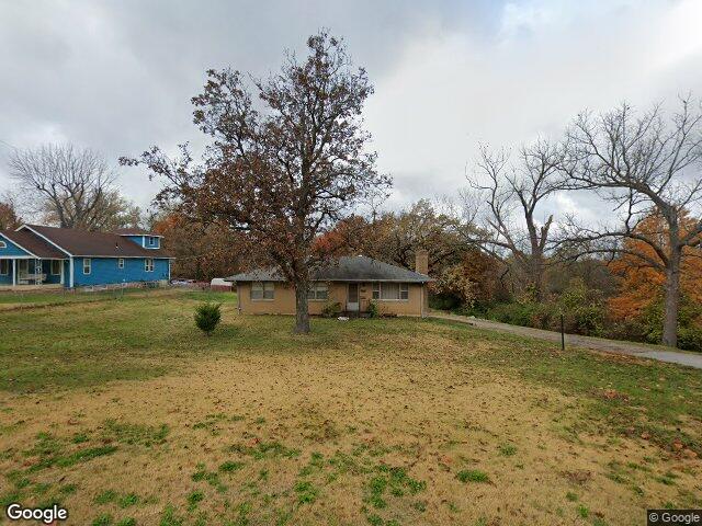 2136 s 49th st, kansas city,  KS 66106