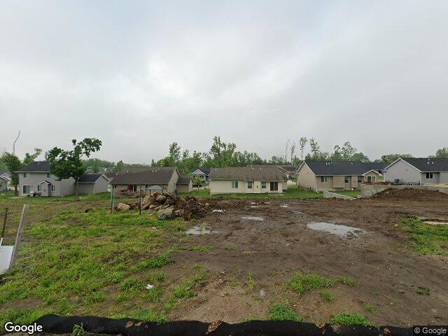 2021 holly meadow ave sw, cedar rapids,  IA 52404