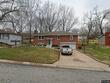 5528 manning ave, raytown,  MO 64133