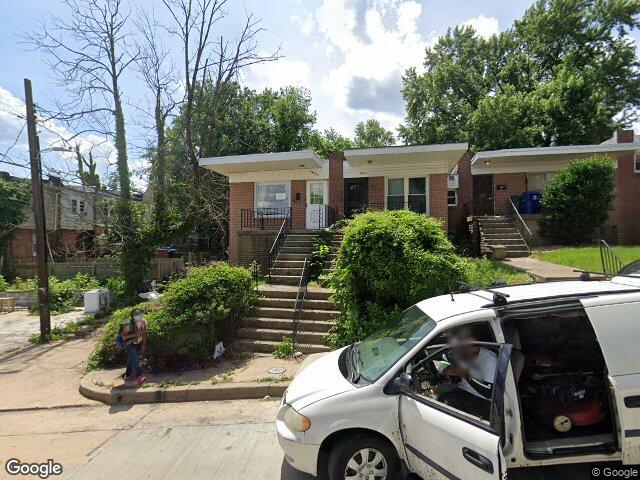 4002 derby manor dr, baltimore,  MD 21215