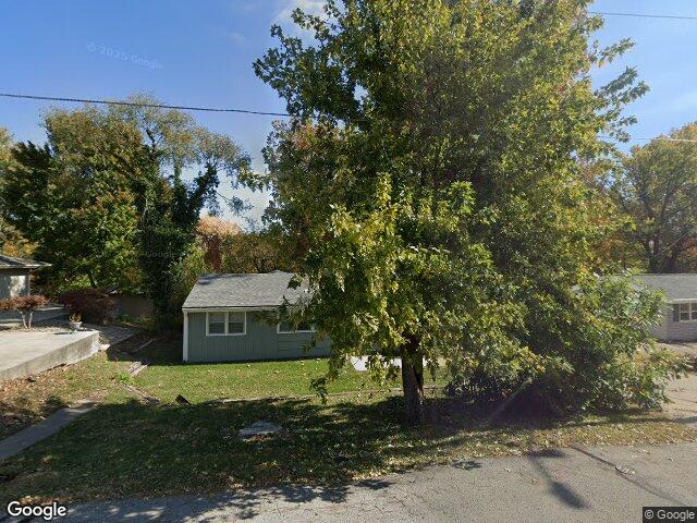 6509 river rd, pleasant valley,  MO 64068