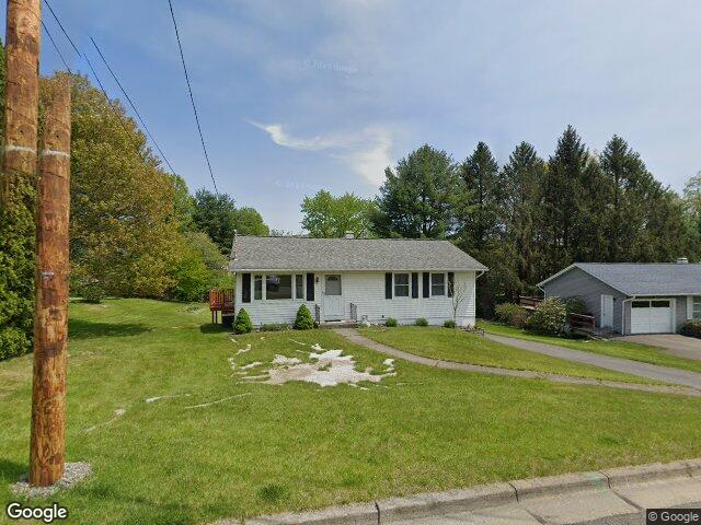 1124 frost rd, endicott,  NY 13760