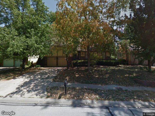 509 ne country ln, lees summit,  MO 64086