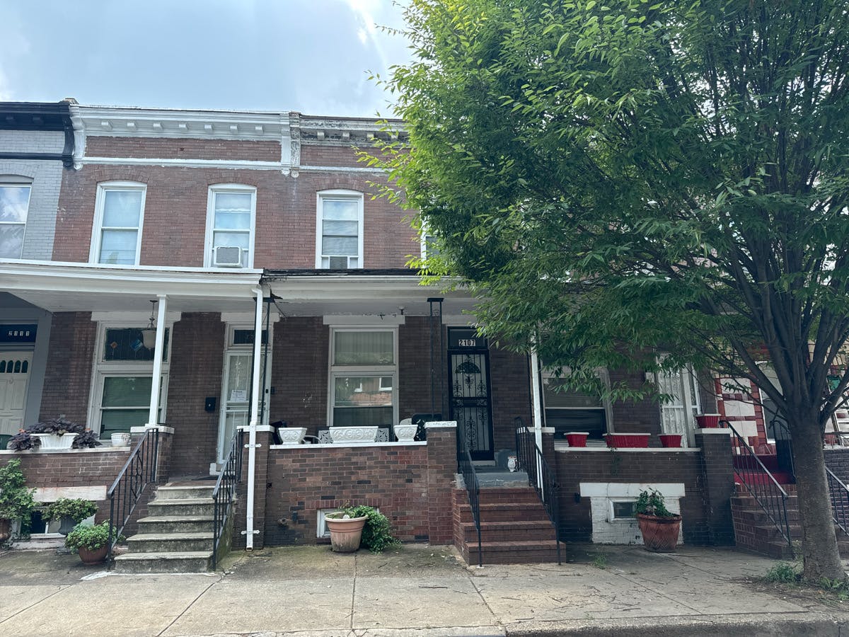 2107 cliftwood ave, baltimore,  MD 21213