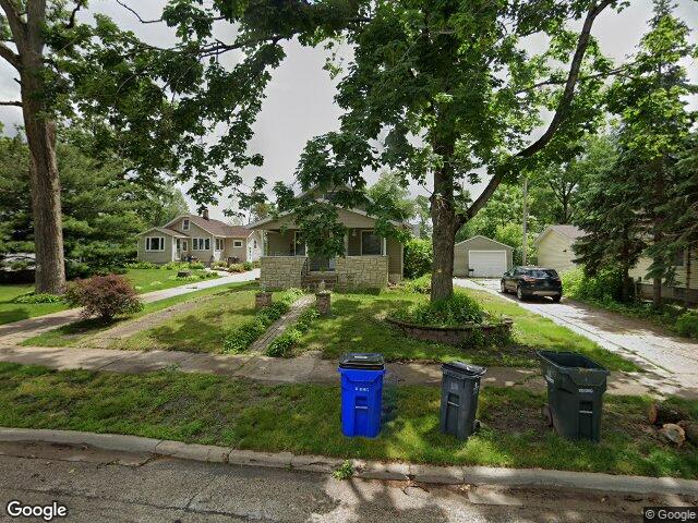 1038 daniels st ne, cedar rapids,  IA 52402