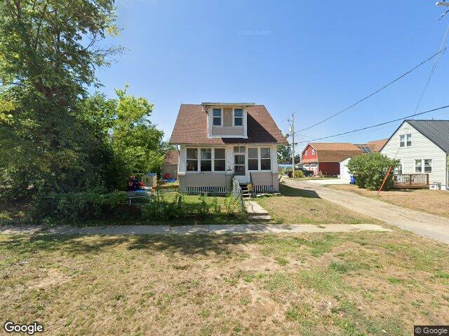 1814 9th st sw, cedar rapids,  IA 52404