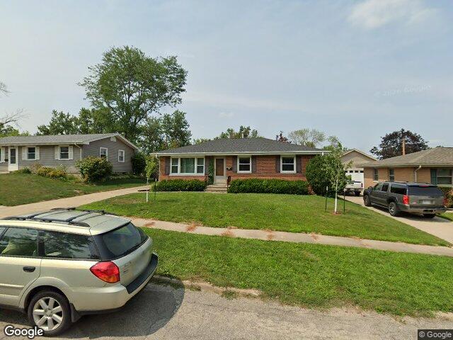 2132 larry dr ne, cedar rapids,  IA 52402