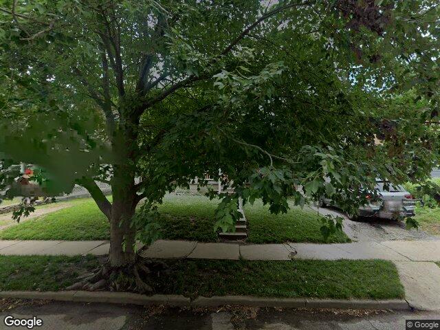 7228 grand ave, kansas city,  MO 64114