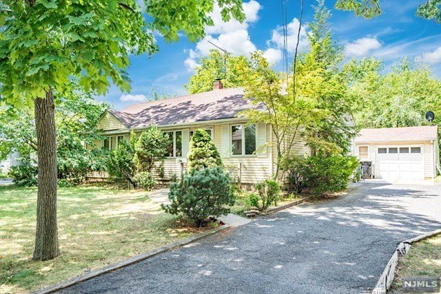 743 boyd rd, paramus,  NJ 07652
