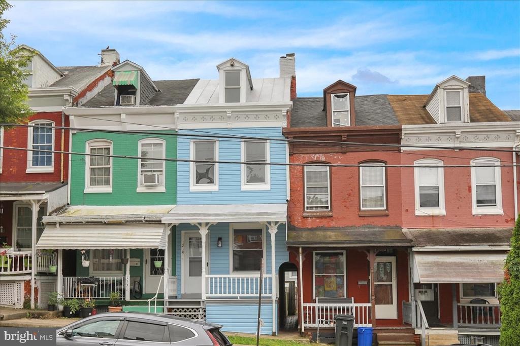 1218 green st, reading,  PA 19604