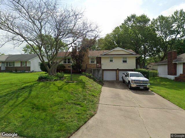 5217 harris ave, raytown,  MO 64133