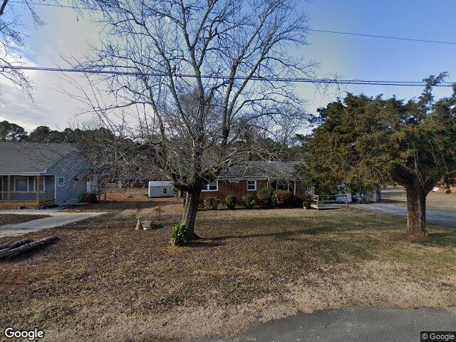1315 alpha rd, henderson,  NC 27536