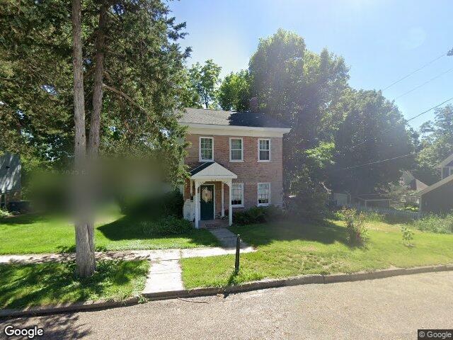 214 2nd st se, mount vernon,  IA 52314