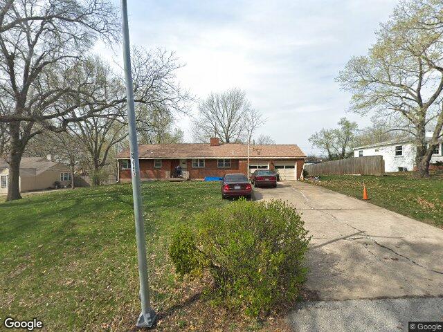 200 nw 83rd st, kansas city,  MO 64118
