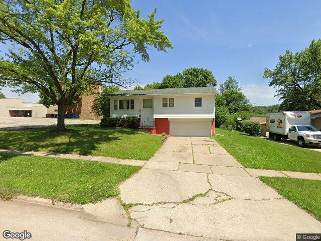 2520 falbrook dr ne, cedar rapids,  IA 52402